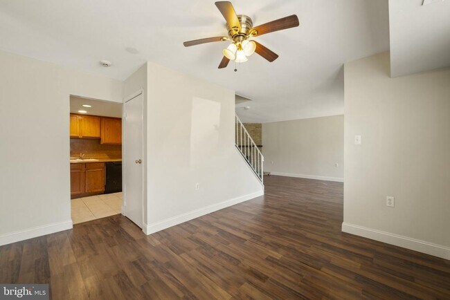 Foto del edificio - 909 Timber Creek Rd