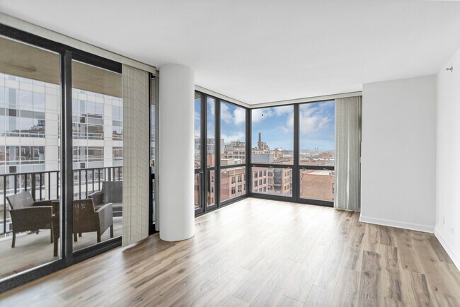 Foto del edificio - 210 S Desplaines St