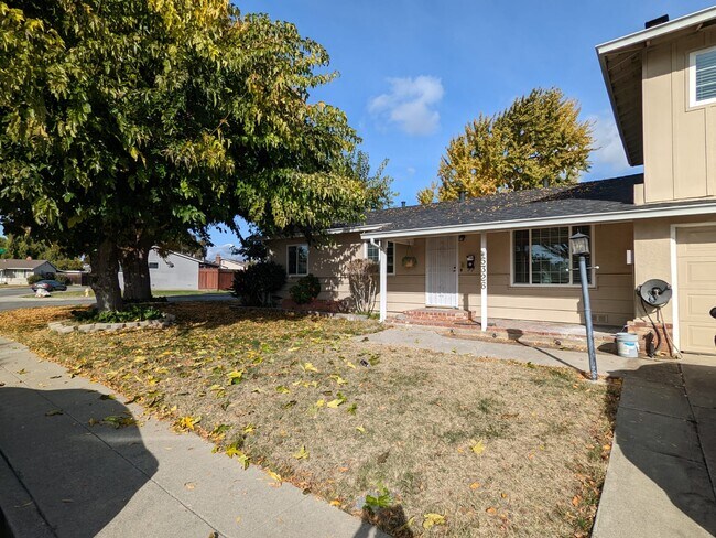 Foto del edificio - 5326 Curtis St