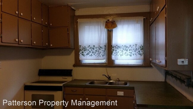 Building Photo - 3 br, 1 bath House - 218 E Ashley