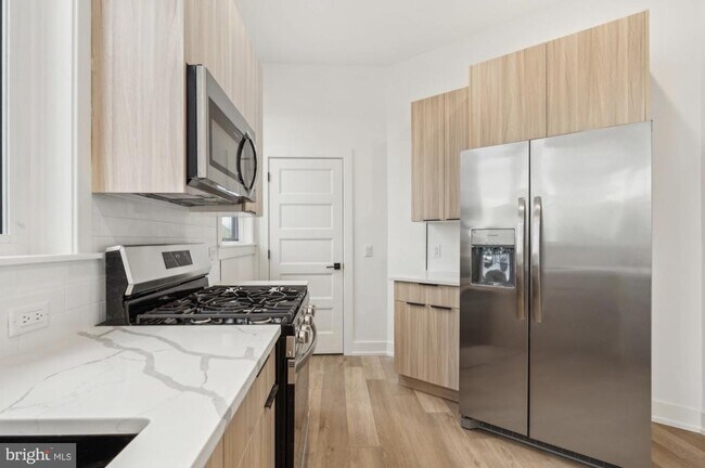 Foto del edificio - 136 E Cumberland St