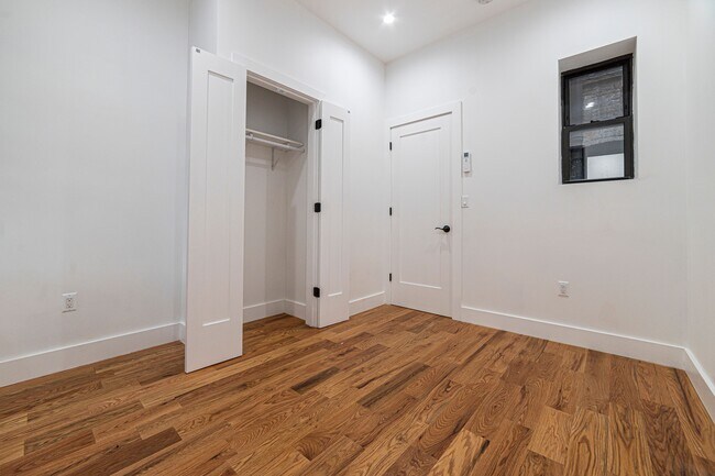 Foto del edificio - 1808 Saint Johns Plz