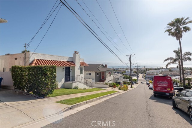 Building Photo - 912 8th Pl