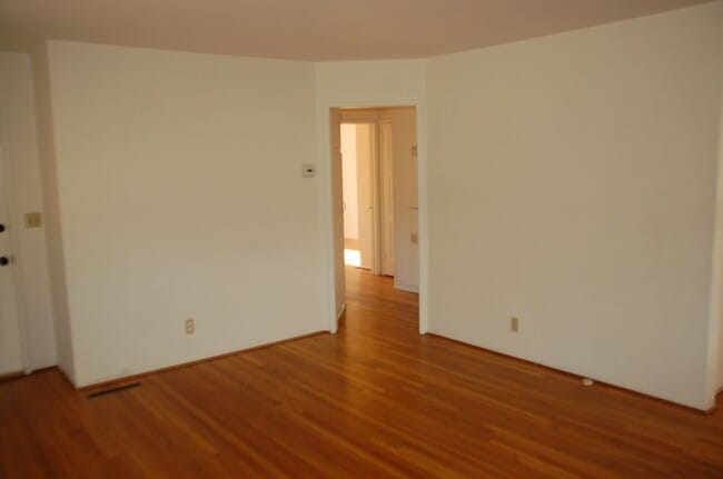 Foto del edificio - 2927 Lomita Rd