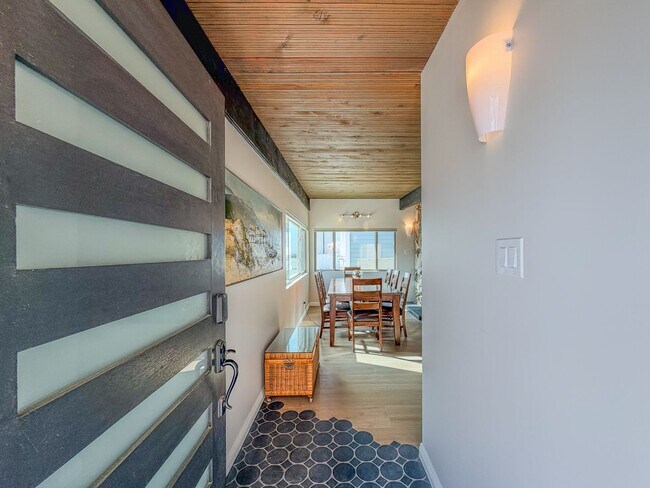 Foto del edificio - 1327D | The Sea Bum Sanctuary | Monthly Fu...