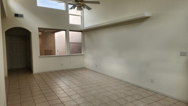 Building Photo - 9708 Rd NE