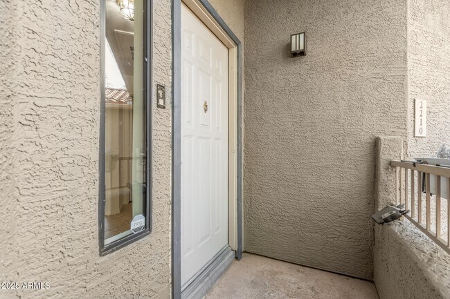 Foto del edificio - 15225 N 100th St
