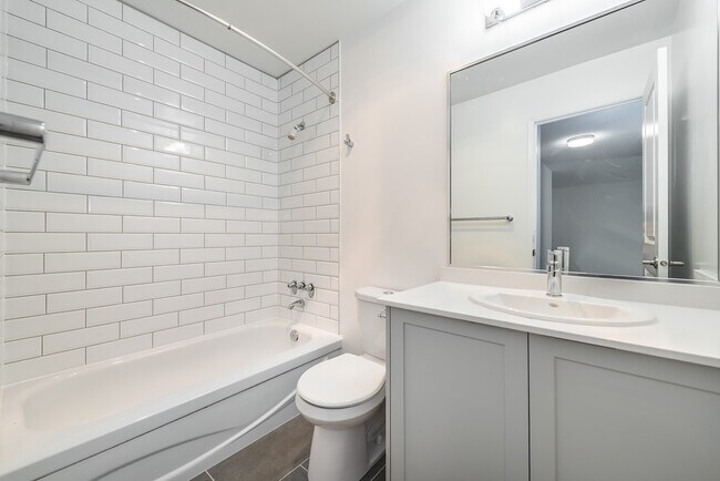 Building Photo - Sunny Lane Apartments