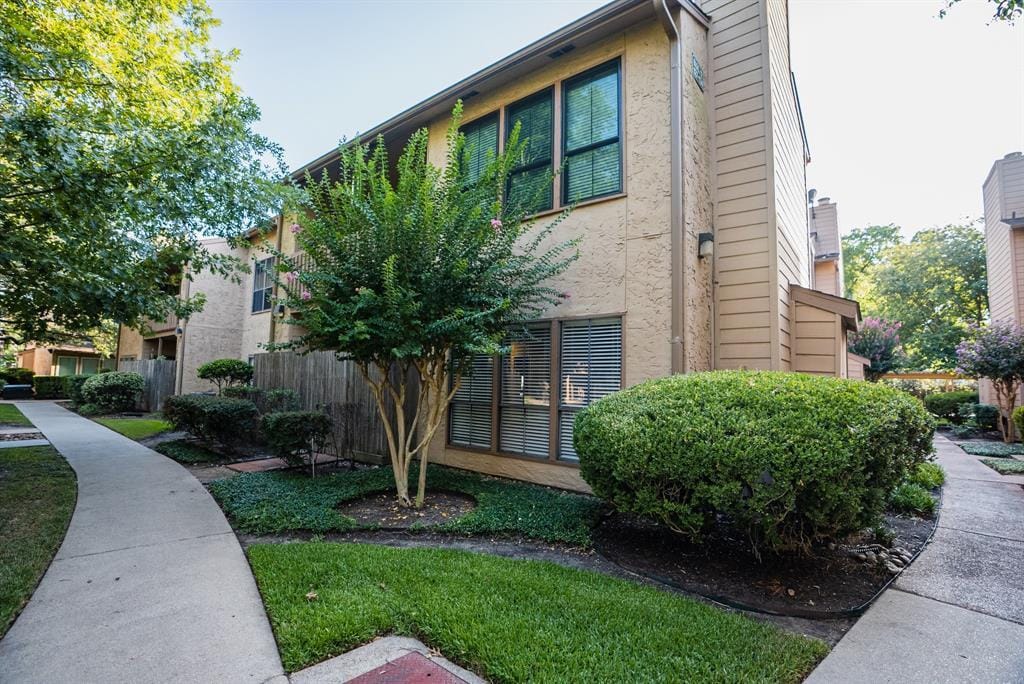 Primary Photo - 5100 Milwee St