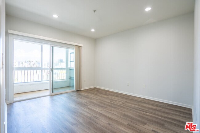 Foto del edificio - 1037 S Fedora St
