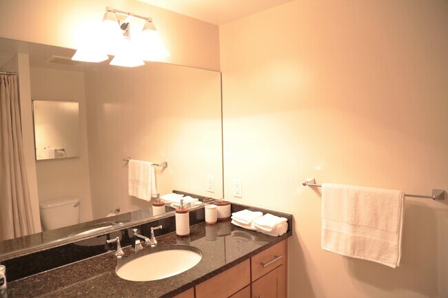 Building Photo - 1111 Oronoco St