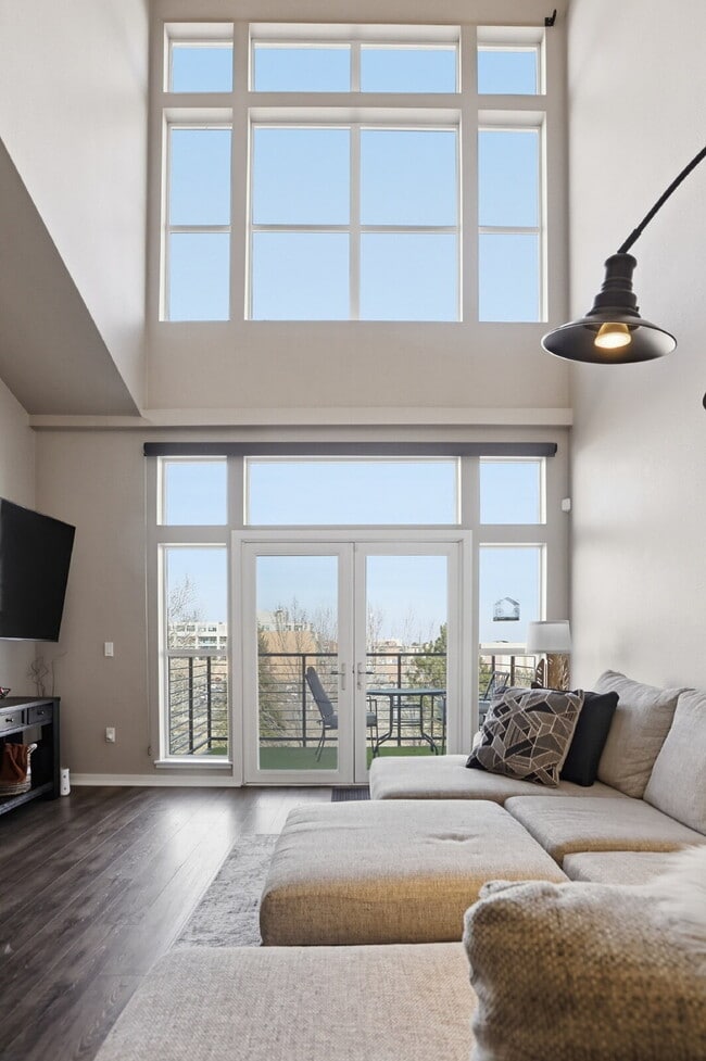 Bright and Spotless - Fully Furnished 2 Bed 2 Bath Condo in the heart of Belmar! Available Now! - Bright and Spotless - Fully Furnished 2 Bed 2 Bath Condo in the heart of Belmar! 
Available Now!