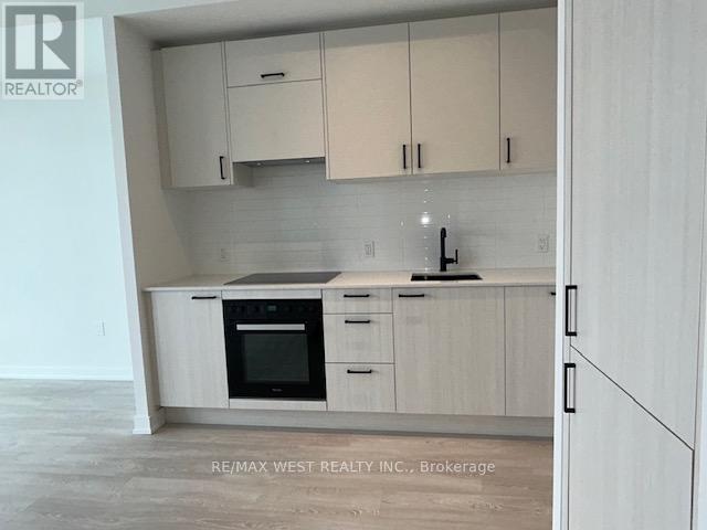 Building Photo - 1 Quarrington Lane