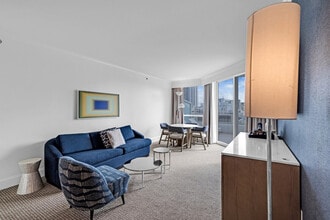 Building Photo - 4401 Collins Ave