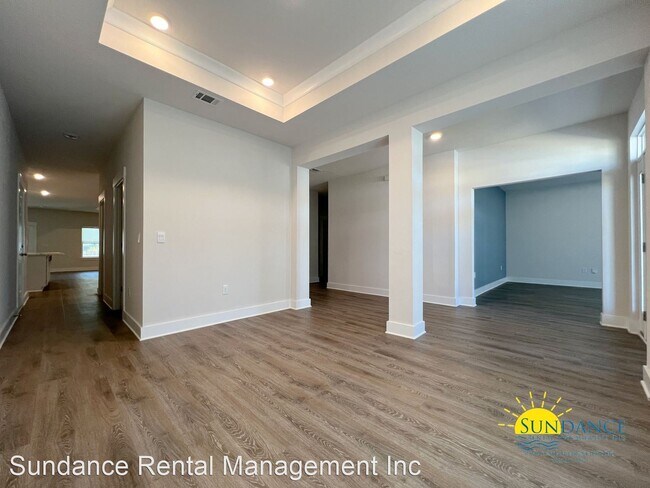 Building Photo - 5 br, 3 bath House - 1428 Ballyhoo Drive