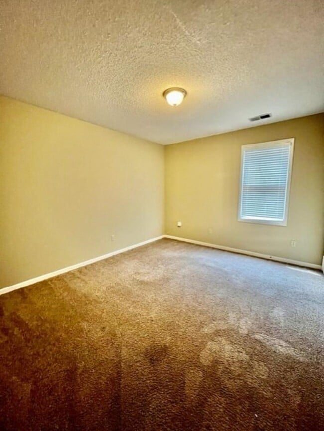 Foto del edificio - 1464 River Pine Dr