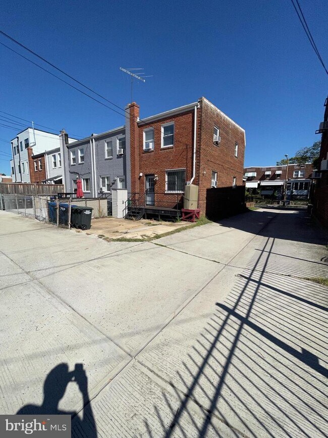 Foto del edificio - 428 19th St NE