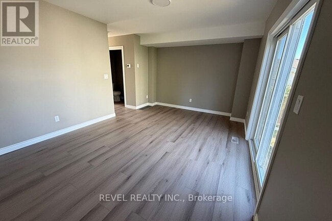 Building Photo - 9 Crosier St