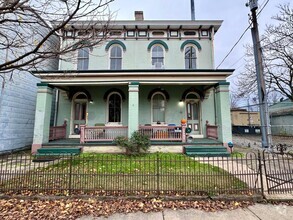 Building Photo - 1695 Blue Rock St