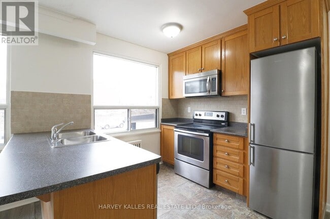 Photo du bâtiment - 500-500 Gilbert Ave
