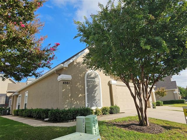 Foto del edificio - 8400 Hickory St