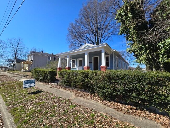 Building Photo - 3719 Lawson St