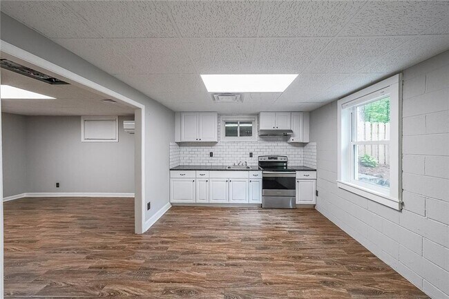 Foto del edificio - 9805 Buice Rd