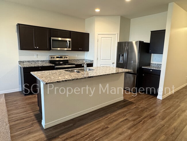 Building Photo - 2380 E Santa Ynez Dr