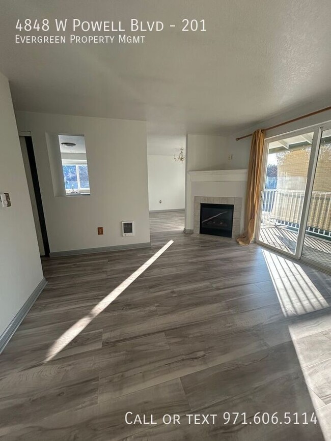 Building Photo - 4848 W Powell Blvd