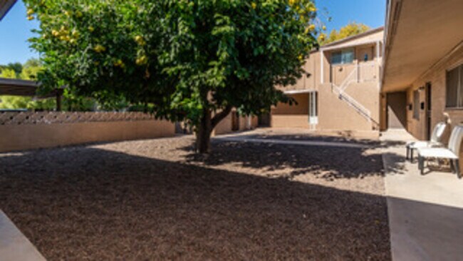 Foto del edificio - 7301 E Rancho Vista Dr
