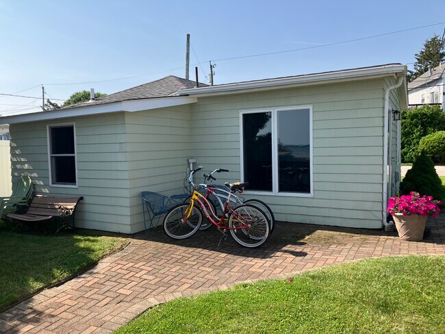 Foto del edificio - 161 Charlotte Dr