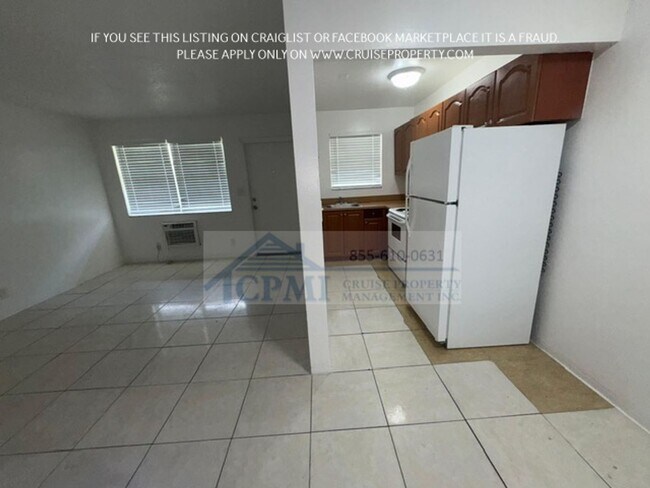 Interior Photo - 6031 Polk St
