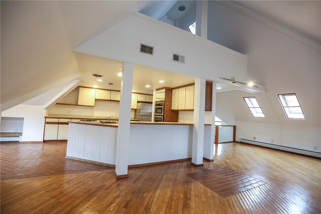 Building Photo - 11 Portsmouth Terrace