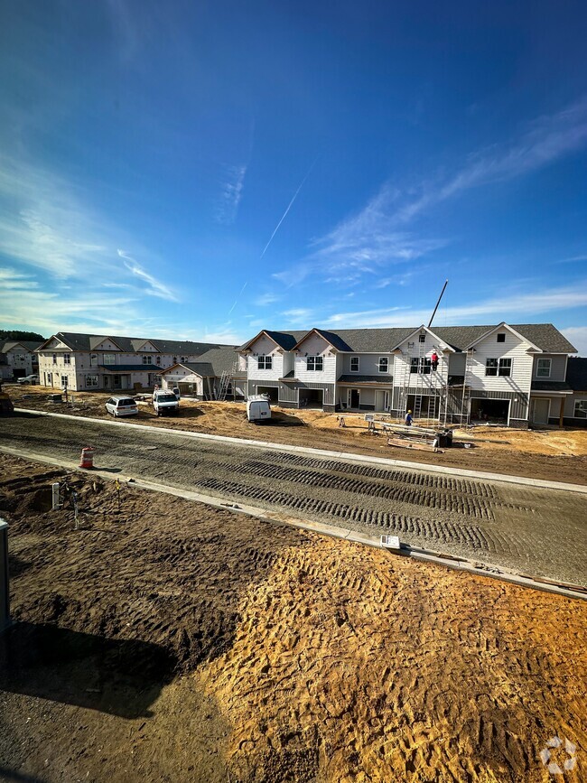 Building Photo - Regency Townes