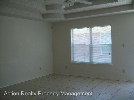 Building Photo - 1821 W Portales Dr