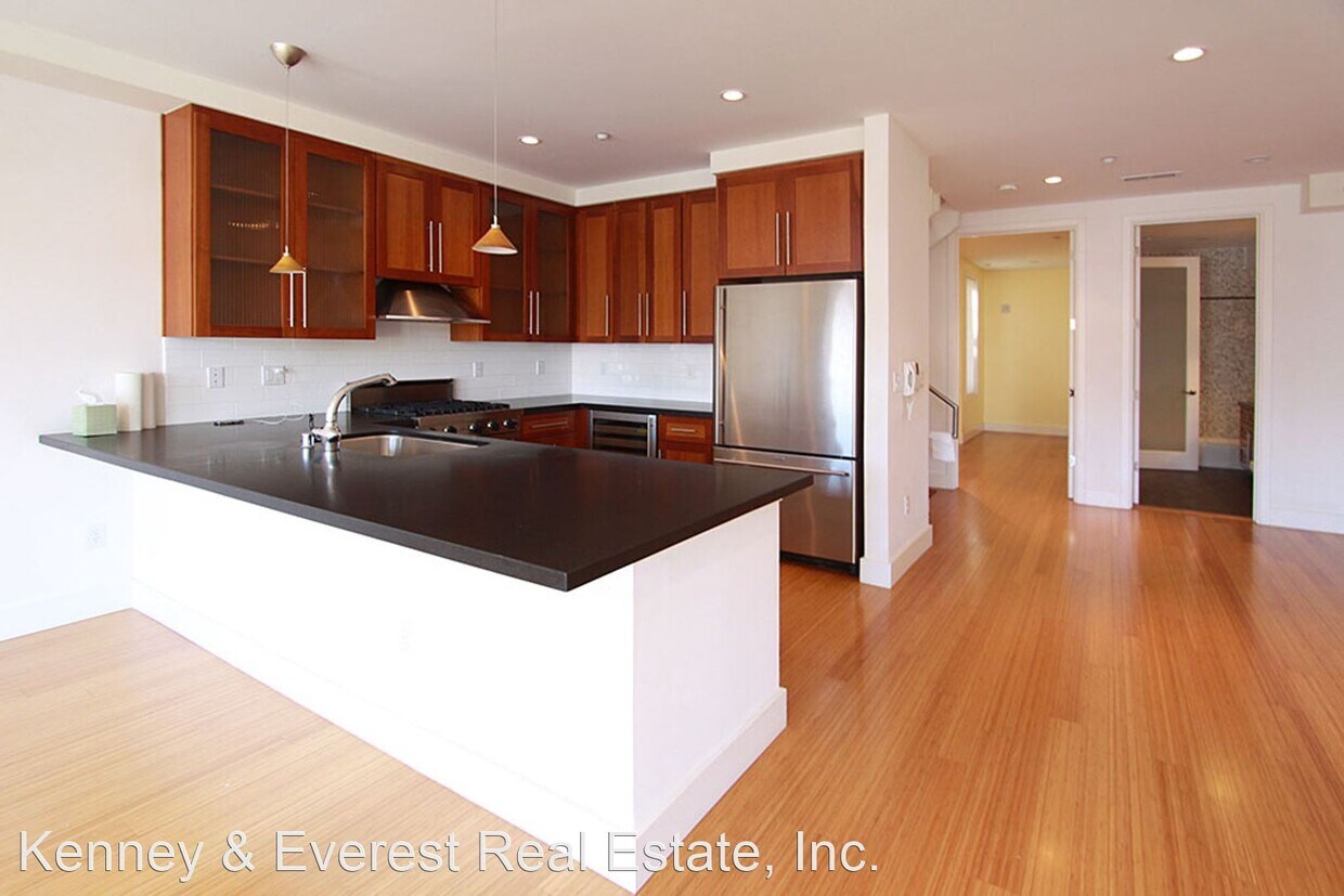 Primary Photo - 3 br, 3 bath House - 1734 Lombard #5