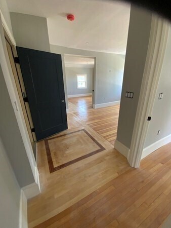 Foto del edificio - 50 E Clinton St