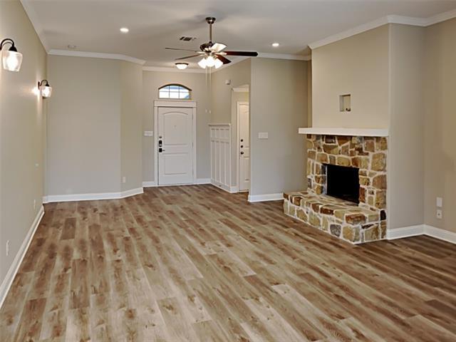 Foto del edificio - 2021 Bay Laurel Dr