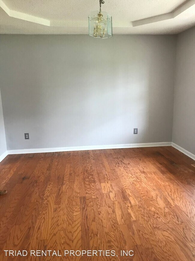 Building Photo - 3 br, 2 bath House - 2807 HORSESHOE BEND RD