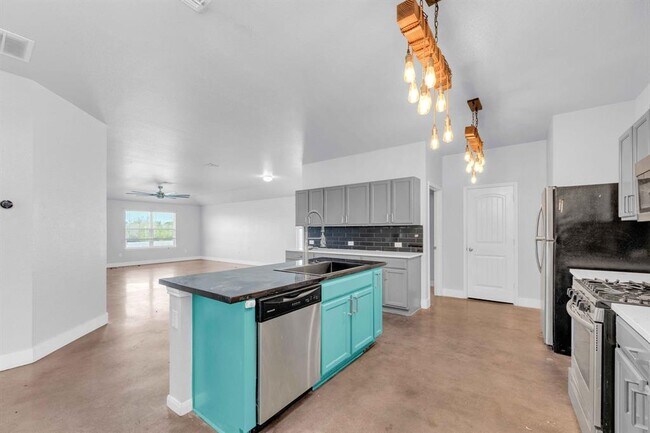 Foto del edificio - 18125 Ryegate Dr