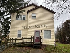 Building Photo - 111 4th St