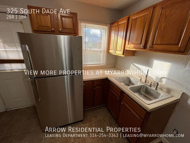 Building Photo - 325 S Dade Ave