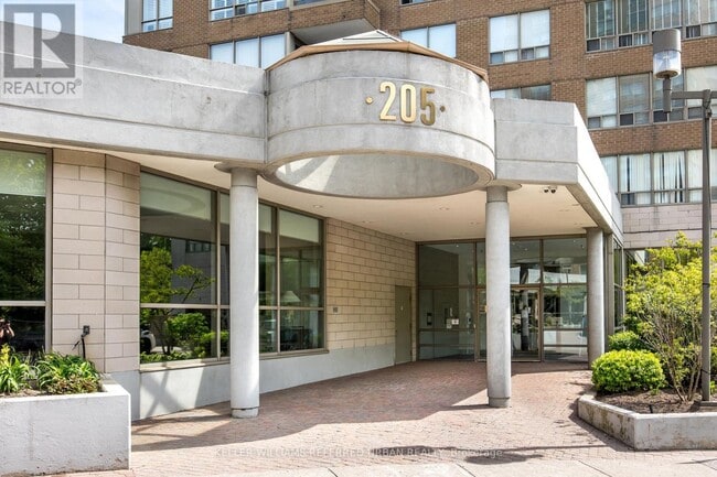 Building Photo - 205-2205 Wynford Dr