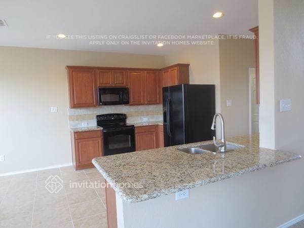 Foto del edificio - 720 W Bend Blvd