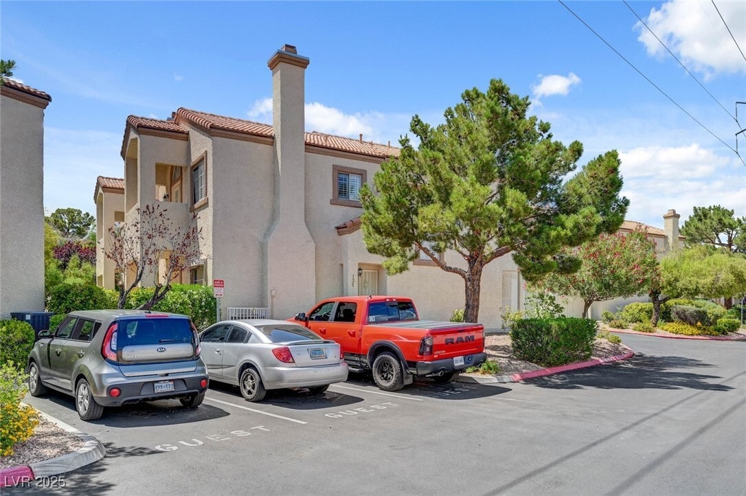 Primary Photo - 8301 Boseck Dr