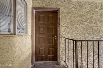Building Photo - 461 W Holmes Ave