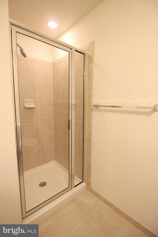Foto del edificio - 43125 Shore Square