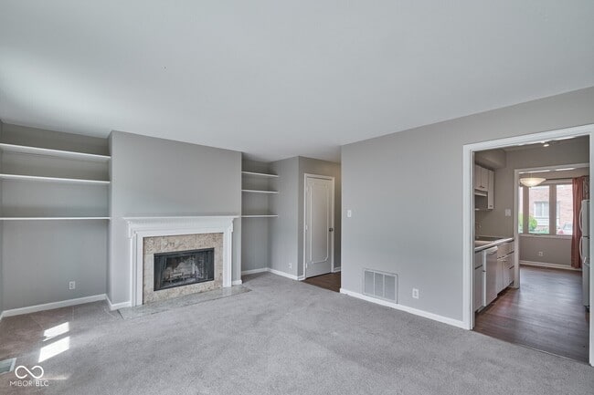 Building Photo - 8502 Canterbury Square W