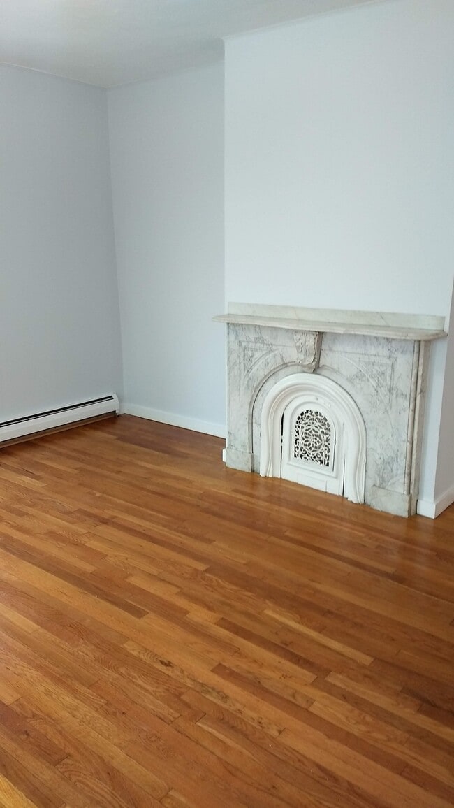 Building Photo - 250 Tremont St