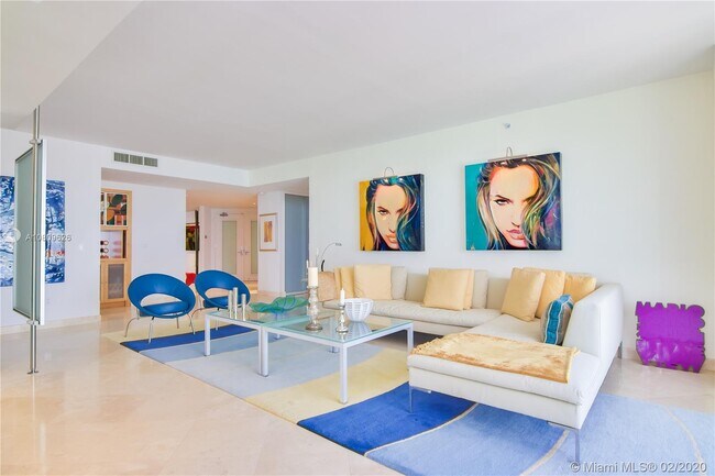 Building Photo - 4779 Collins Ave